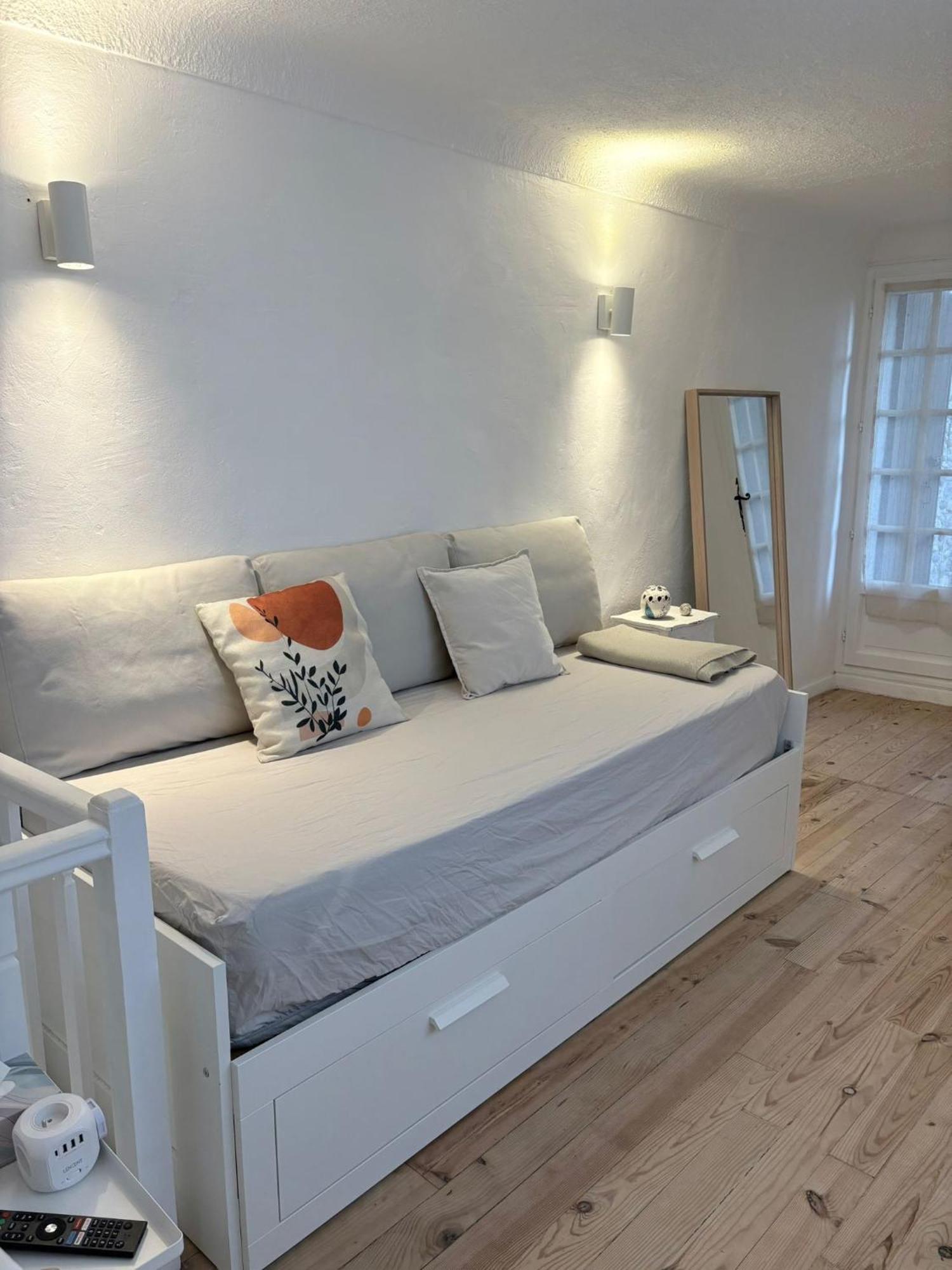Duplex Au Pied Du Chateau Cagnes-sur-Mer Exteriér fotografie